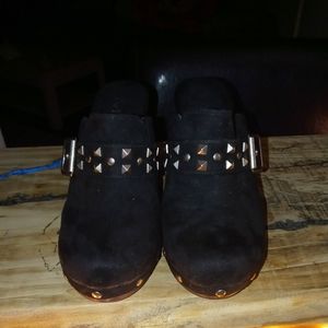 Mia Suade Black Clogs